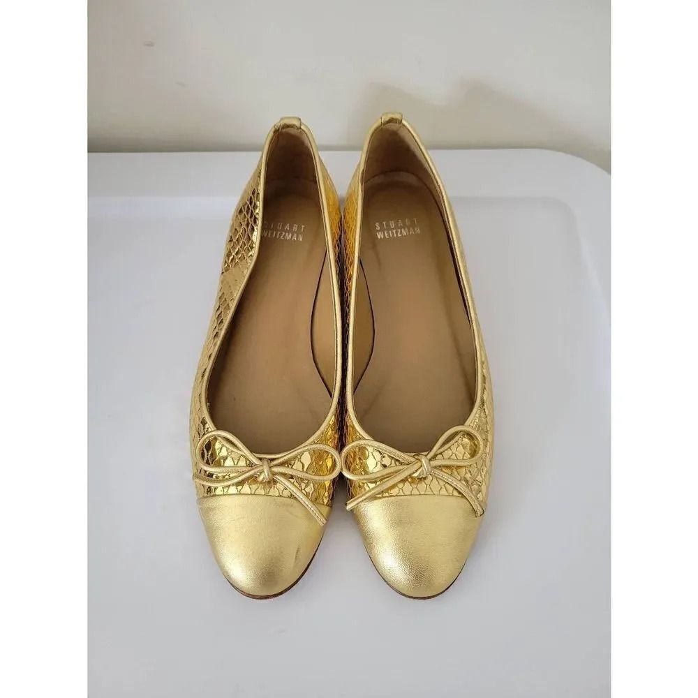 Stuart weitzman gold flat shoes 6.5